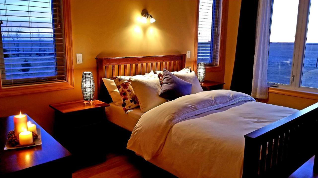 Anna'S Prairie Comfort B & B Moose Jaw Bagian luar foto